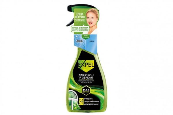 Spray for cleaning glass and mirrors