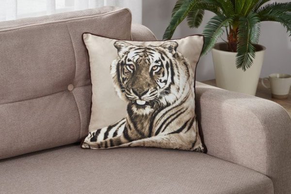 Decorative pillow Tiger 45x45 cm