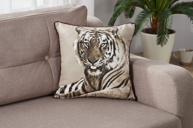 Decorative pillow Tiger 45x45 cm