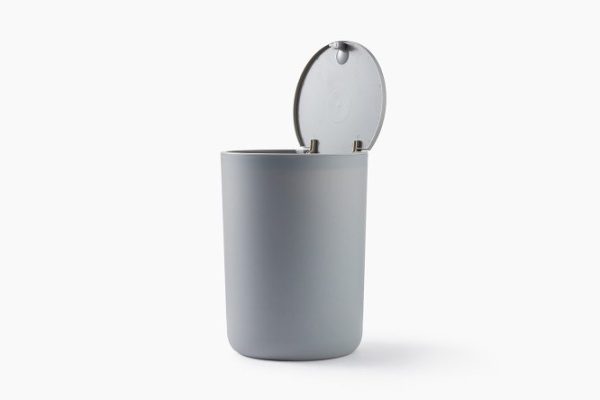 Waste container EVIO Bruno 21x28.5x21 cm, 8 l