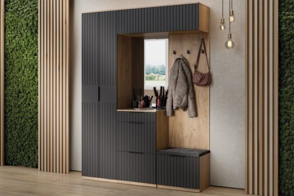 Hallway Hilton graphite