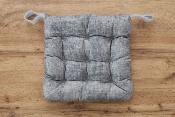 Seat cushion with Velcro and tufting 4862 30x40 cm