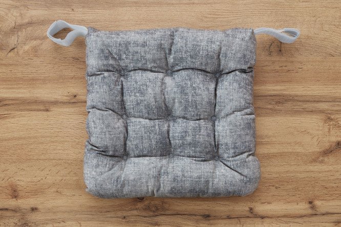 Seat cushion with Velcro and tufting 4862 30x40 cm
