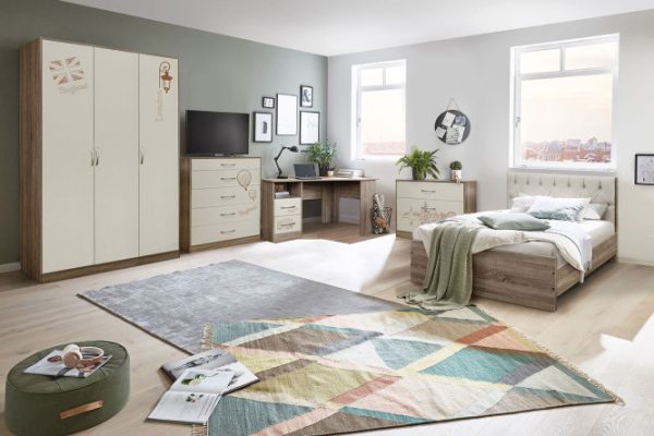 Children's set British type 3