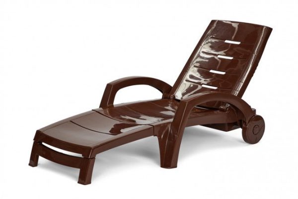 Chaise lounge on wheels Plastic