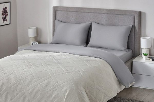 7t3bykr6o9pcje4wd3z6mus3b6n03ekb.jpg Bedspread MITTE Rapande gris 200x220 cm, Microfiber