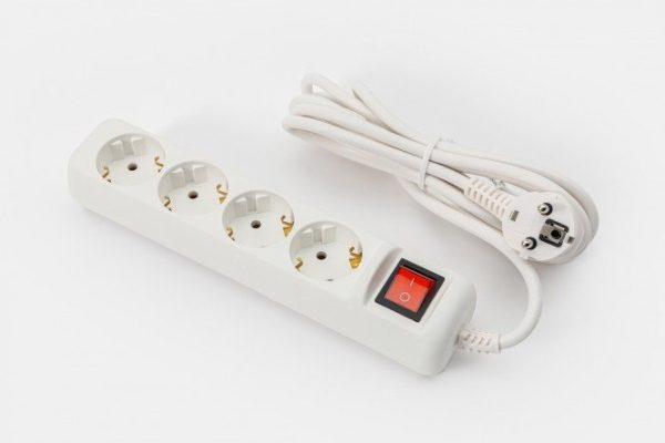 84d56fa482d542140bf8873428914706.jpg Network extension cord with grounding ERA U-4es-3m