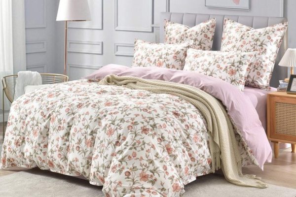 Bed linen set SOFI DE MARKO Gwyneth Satin 160x220 cm, 1.5 sleeping