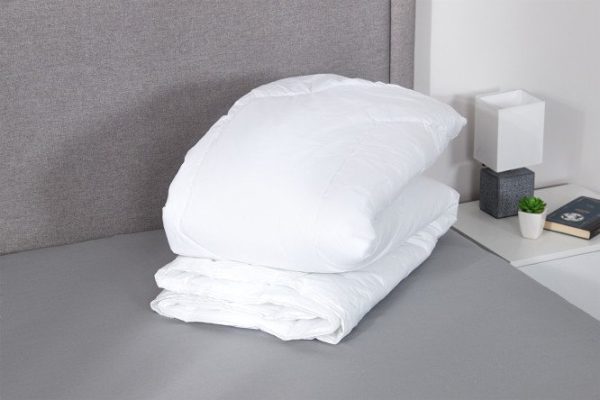 Blanket MOUYO Perfect Polyester fiber, All-season 140x205 cm, 1.5 sleepers