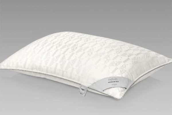 Togas Infinity pillow 50x90 cm, Silk