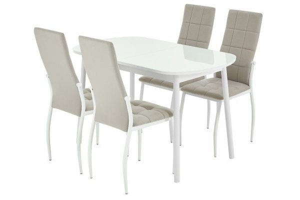 Sabina chairs and Davos extendable table