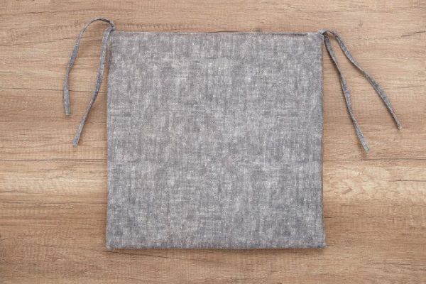 Biscuit pillow with ties 4856 40x40 cm