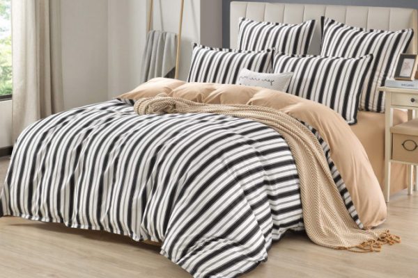 Bed linen set SOFI DE MARKO Vivienne Satin 160x220 cm, 1.5 sleeping