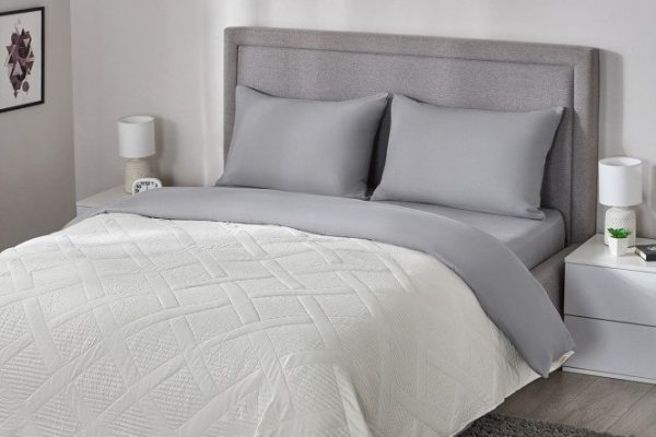 ooi78mzzxa0705jx9m6nhokpb9jwnksy.jpg Bedspread MITTE Rapande albar 200x220 cm, Microfiber