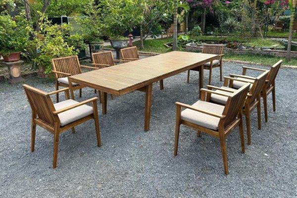 Dining set for garden and cottage made of acacia Mona