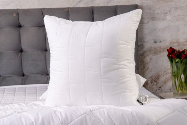 Bamboo pillow 70x70 cm, Polyester fiber