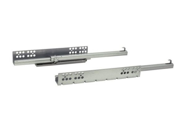 Partial extension ball guides with closer