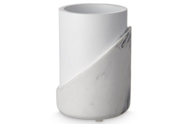 Glass for toothbrushes Marble light 8.1x11.4x8.1 cm, Polyresin