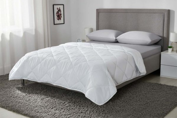 Blanket MITTE Light Polyester fiber 140x205 cm, 1.5 sleeping