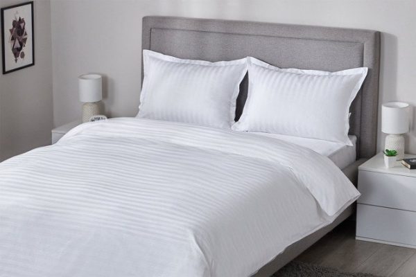 Bed linen set ESTUDI BLANCO Virgilio Stripe-satin 145x215 cm, 1.5 sleeping